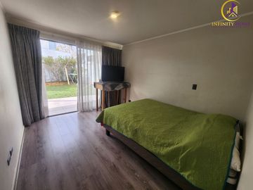 Amplia Casa Mediterranea Condominio Jardín Oriente TillTil