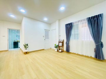 ขายบ้านเดี่ยวสวย หลังมุม 60 ตรว. โครงการกฤษดานคร 18 สาย 3 ตลิ่งชัน
