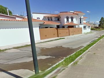 VENTA DE MARTAVILLOSA CASA  EN DURANGO
