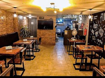 SE VENDE LOCAL ¡UBICACION PRIVILEGIADA EN PRIMER PISO!