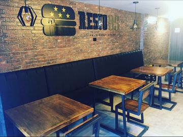 SE VENDE LOCAL ¡UBICACION PRIVILEGIADA EN PRIMER PISO!