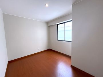 DUPLEX FRENTE A PARQUE EN SAN BORJA - Solo clientes interesados