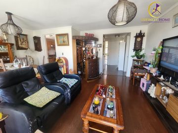 Hermosa Casa con Amplio Terreno  Alto el Manzano Til-Til.