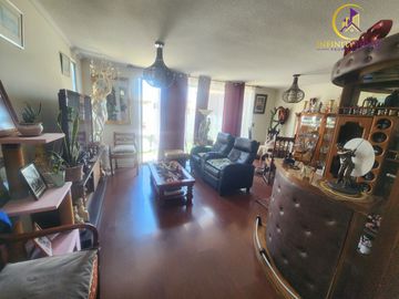 Hermosa Casa con Amplio Terreno  Alto el Manzano Til-Til.