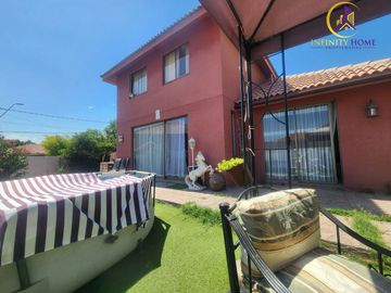 Hermosa Casa con Amplio Terreno  Alto el Manzano Til-Til.