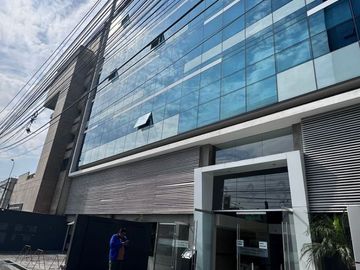 📢 ¡OFICINA EN VENTA EN CHACARILLA! 🏢✨