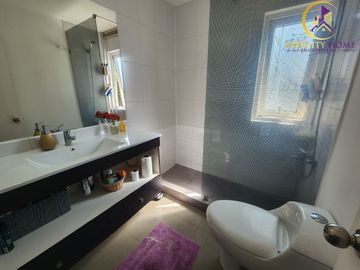 Hermosa Casa con Piscina Condominio Ecoterraneo Til Til