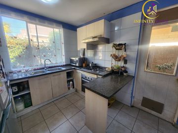 Acogedora Casa Alto El Manzano Til Til