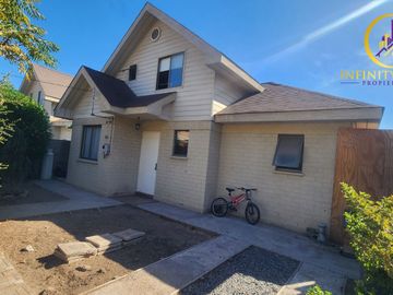 Acogedora Casa Alto El Manzano Til Til