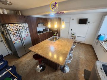 Espectacular Casa  en Alto el Manzano Til-Til.
