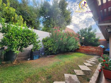 Espectacular Casa  en Alto el Manzano Til-Til.