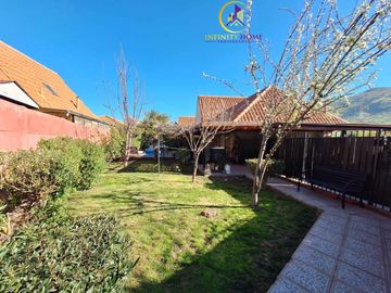 Hermosa y Amplia  Casa con Piscina Alto El Manzano Til Til