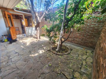 Hermosa  Casa con Local Comercial en Alto el Manzano Til-Til.