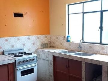 VENTA DE DEPARTAMENTO Y COCHERA EN ATE, SEGUNDO PISO