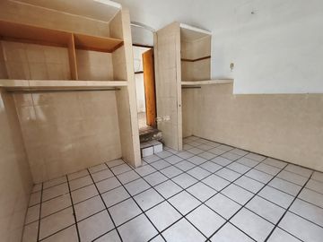 Casa en esquina ideal para desarrollar en Mezquitán, Guadalajara