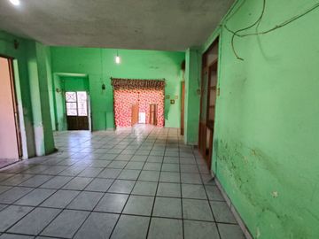 Casa en esquina ideal para desarrollar en Mezquitán, Guadalajara