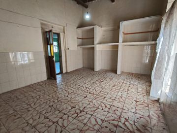 Casa en esquina ideal para desarrollar en Mezquitán, Guadalajara