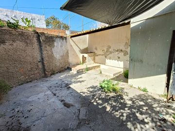 Casa en esquina ideal para desarrollar en Mezquitán, Guadalajara