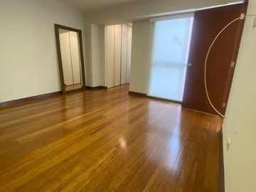 Alquiler lindo apartamento super bien ubicado