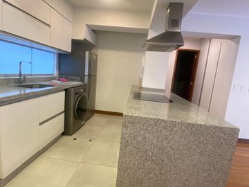 Alquiler lindo apartamento super bien ubicado