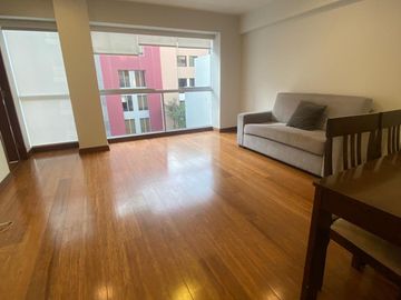 Alquiler lindo apartamento super bien ubicado