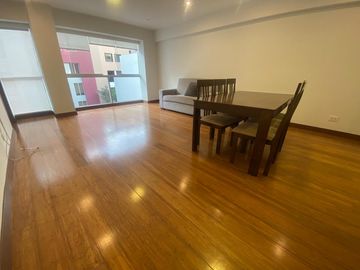 Alquiler lindo apartamento super bien ubicado