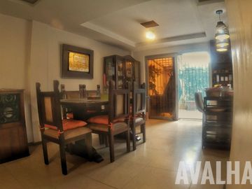 CASA AMOBLADA EN VENTA, AVENIDA EL RETORNO, IBARRA.