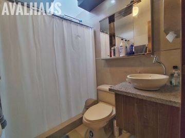 CASA AMOBLADA EN VENTA, AVENIDA EL RETORNO, IBARRA.