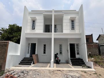 For Sale House In Jakarta Ciracas SIde LRT Station and Toll Gate Pasar Rebo