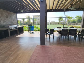 VENDO COSTA  BRISA, DOS PLANTAS, ACEPTO BIESS