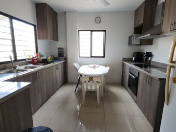 VENDO COSTA  BRISA, DOS PLANTAS, ACEPTO BIESS