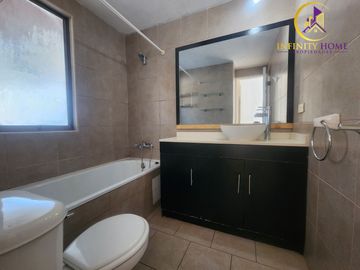 Hermosa Casa con Piscina en Alto el Manzano Til-Til.