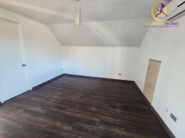 Hermosa Casa con Piscina en Alto el Manzano Til-Til.