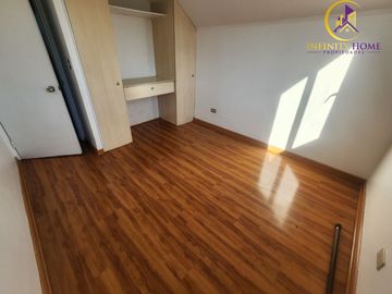Hermosa Casa con Piscina en Alto el Manzano Til-Til.
