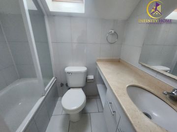 Hermosa Casa con Piscina en Alto el Manzano Til-Til.