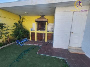 Hermosa Casa con Piscina en Alto el Manzano Til-Til.