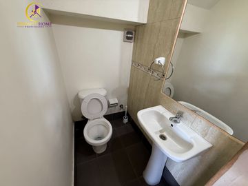 Amplia y Hermosa Casa con Piscina Alto el Manzano Til-Til.