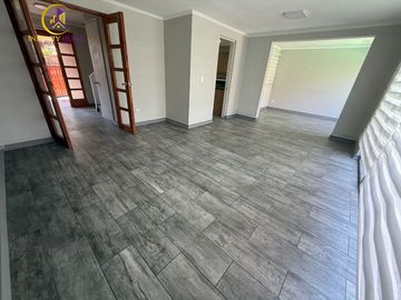 Amplia y Hermosa Casa con Piscina Alto el Manzano Til-Til.