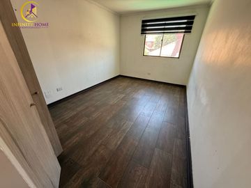 Amplia y Hermosa Casa con Piscina Alto el Manzano Til-Til.