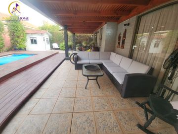 Gran Casa Modelo Gala con Piscina Alto el Manzano Til-Til.