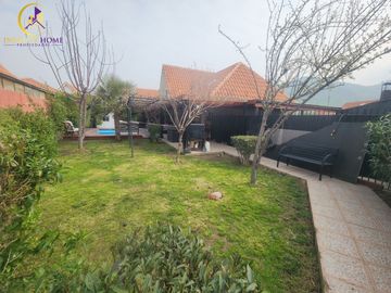 Gran Casa Modelo Gala con Piscina Alto el Manzano Til-Til.