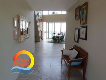 Casa de Lujo Frente al Mar de Venta en Playas Villamil, ía a Data Posorja