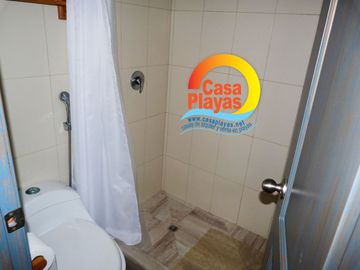 Casa de Lujo Frente al Mar de Venta en Playas Villamil, ía a Data Posorja