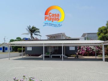 Casa de Lujo Frente al Mar de Venta en Playas Villamil, ía a Data Posorja