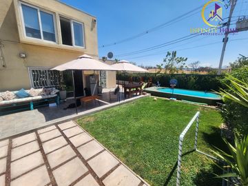 Espectacular Casa Mediterránea en Condominio Ecoterraneo Alto el Manzano Til Til