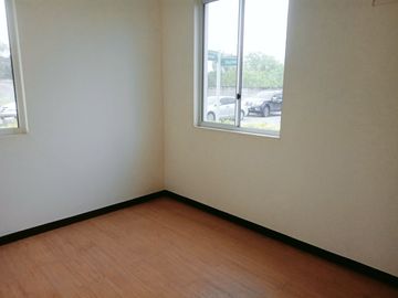 4 Bedrooms House for Sale in West Wing Residences near SLEX Eton Exit in Santa Rosa, Laguna
