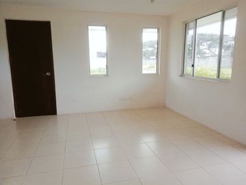 4 Bedrooms House for Sale in West Wing Residences near SLEX Eton Exit in Santa Rosa, Laguna