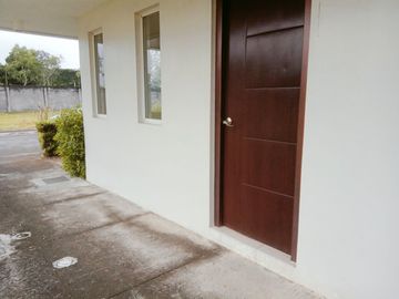 4 Bedrooms House for Sale in West Wing Residences near SLEX Eton Exit in Santa Rosa, Laguna