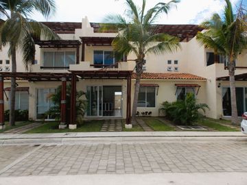 Villa nueva en venta en Acapulco Diamante Fracc Terrasol