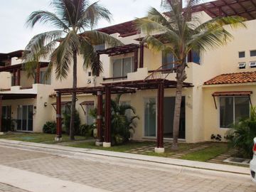 Villa nueva en venta en Acapulco Diamante Fracc Terrasol
